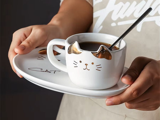 Taza Elegante de Gatito Blanco y Dorado con Plato - Taza de Gatos