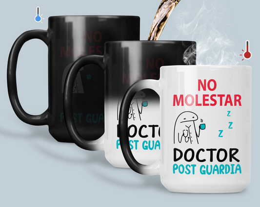 Taza No Molestar. Doctor Post Guardia - Taza Mágica 14 oz - Tazas para Doctores - Tazas Día de la Medicina