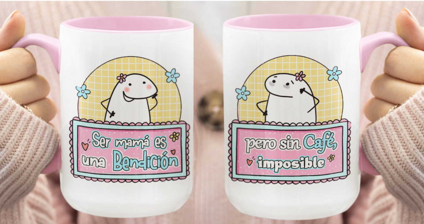 Taza Ser Mamá es una bendición, pero sin café imposible - Taza Blanca y Rosada 15 oz - Taza Día de la Madre - Taza para Mamá