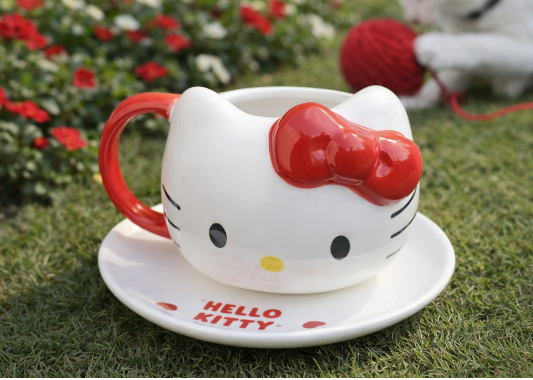 Taza Hello Kitty Lazo Rojo con Plato | Tazas Hello Kitty