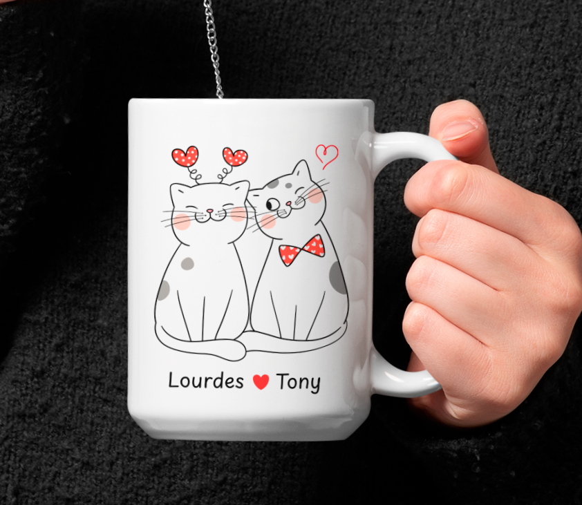 Taza Blanca de 15 oz de Gatos Pareja con Nombres Personalizados - Tazas San Valentín - Tazas para Parejas