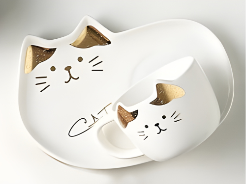 Taza Elegante de Gatito Blanco y Dorado con Plato - Taza de Gatos