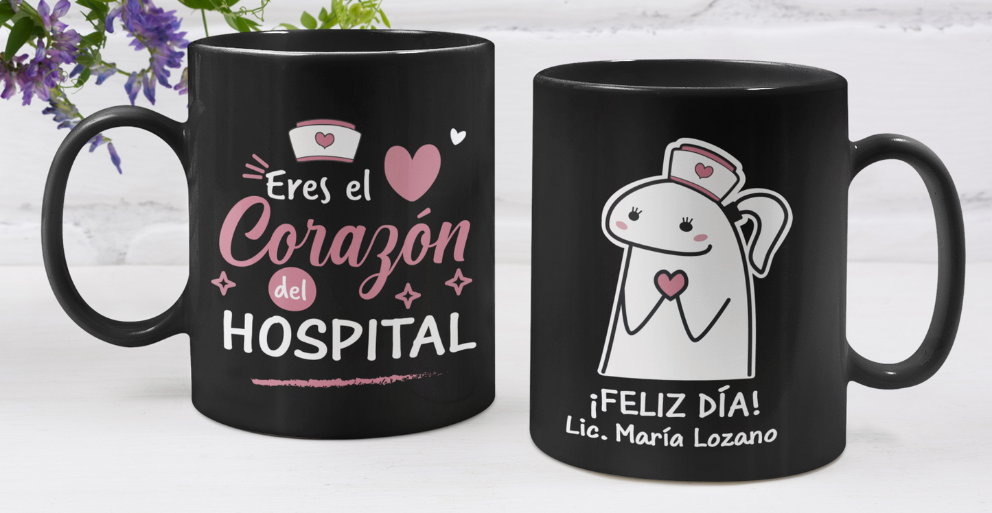Taza Eres el Corazón del Hospital - Taza Negra 11 oz - Taza Enfermera