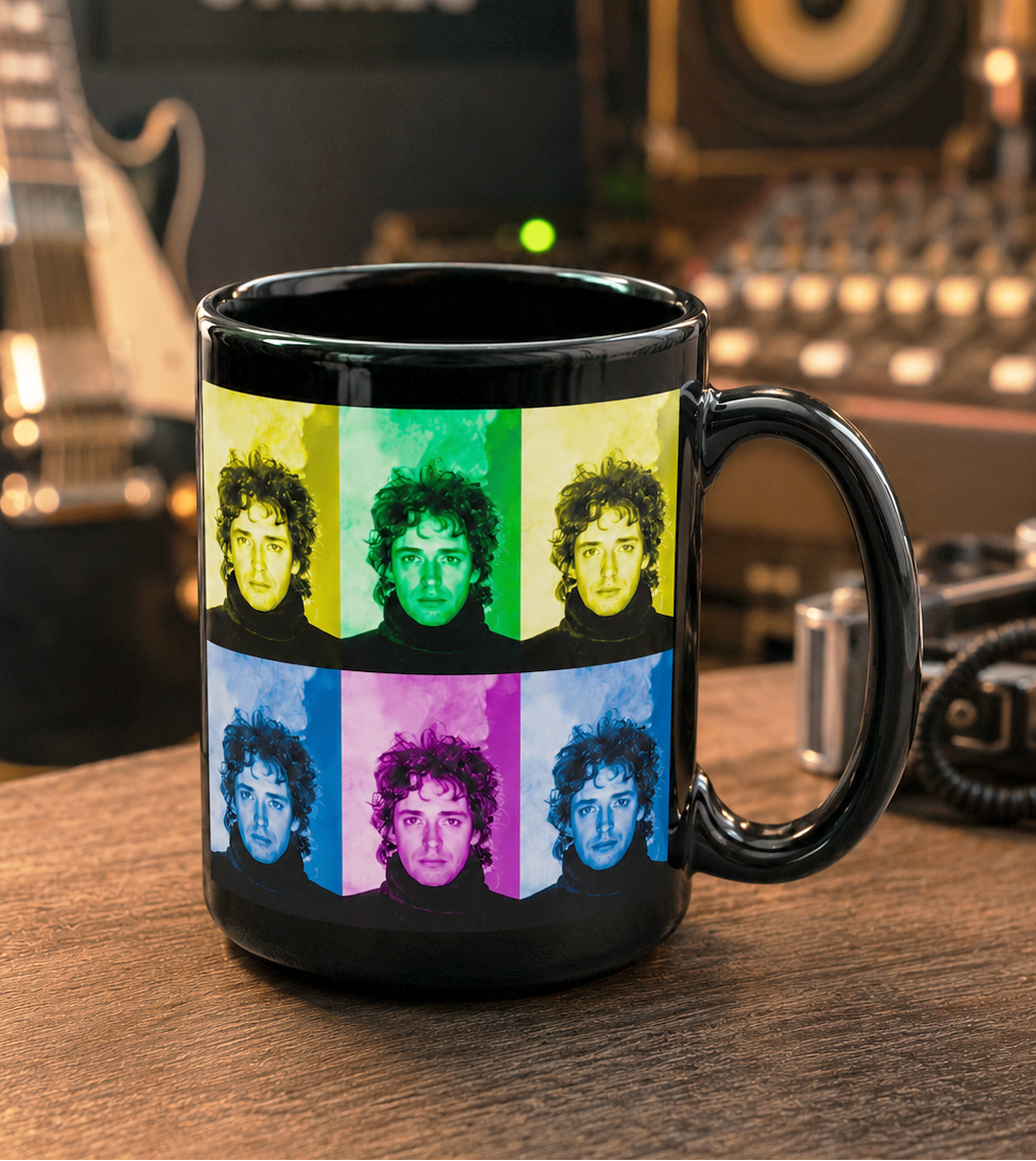 Taza Gustavo Cerati | Tazas de Gustavo Cerati | Tazas de Músicos | Taza Negra de 15 oz