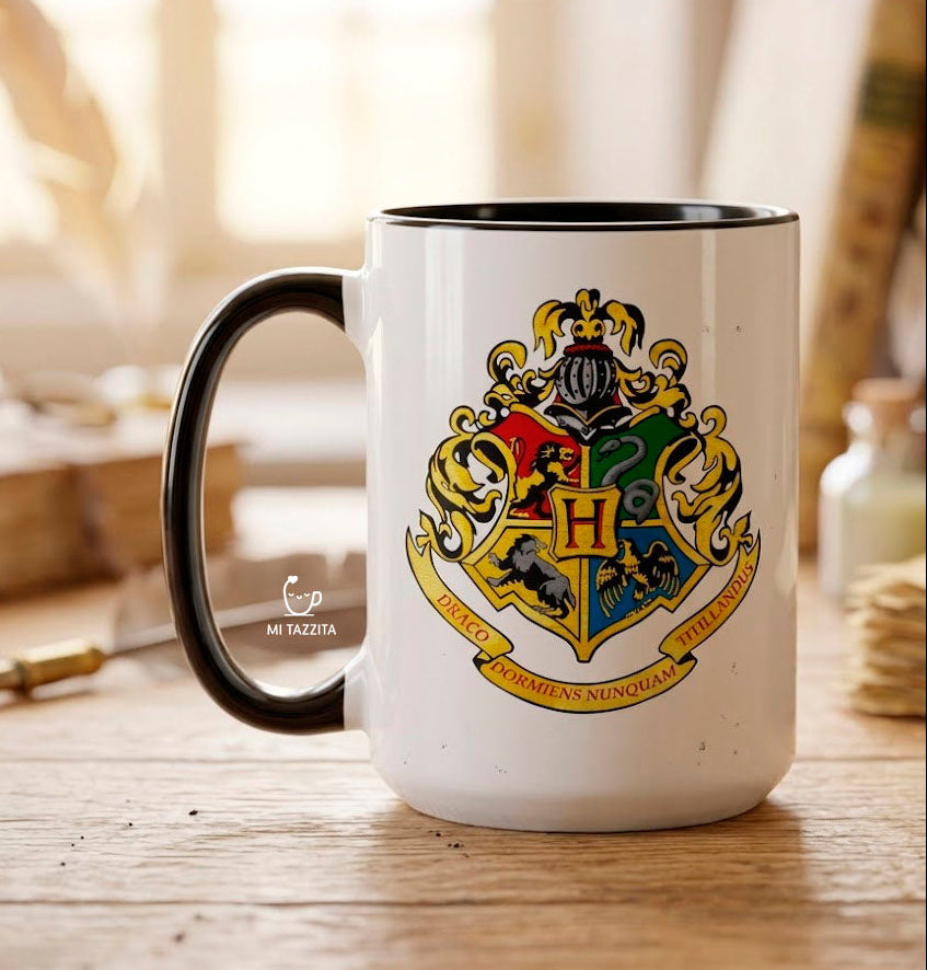 Taza Hogwarts | Tazas Harry Potter / Taza Blanca y Negra de 15 oz.