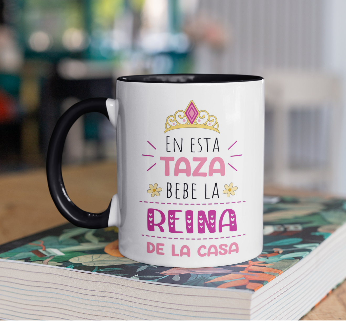 Taza La Reina de la Casa | Tazas Día de la Madre - Tazas para Mamá | Taza Blanca y Negra de 11 oz