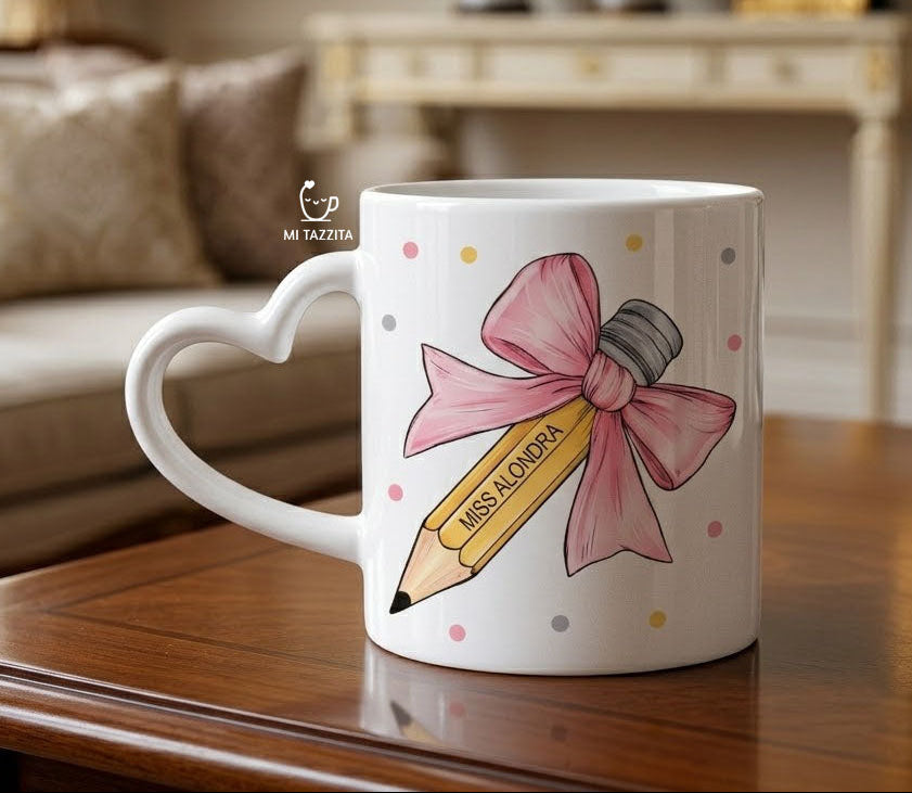 Taza Lazo y Sabiduría Personalizado con Nombre | Tazas Día del Maestro - Taza de Asa Corazon de 11 oz