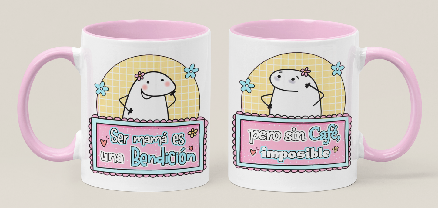Taza Ser Mamá es una bendición, pero sin café imposible - Taza Blanca y Rosada 11 oz - Taza Día de la Madre - Taza para Mamá